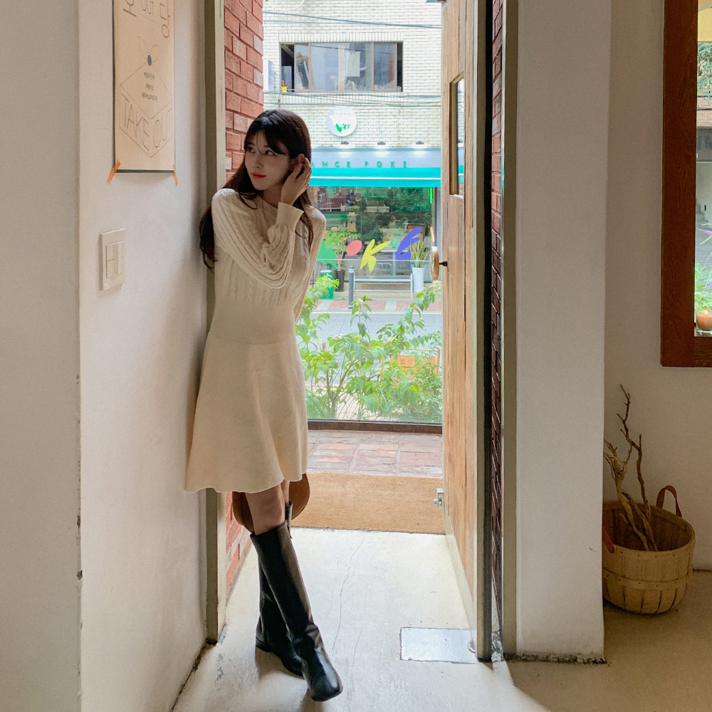 로딘 미니 니트원피스