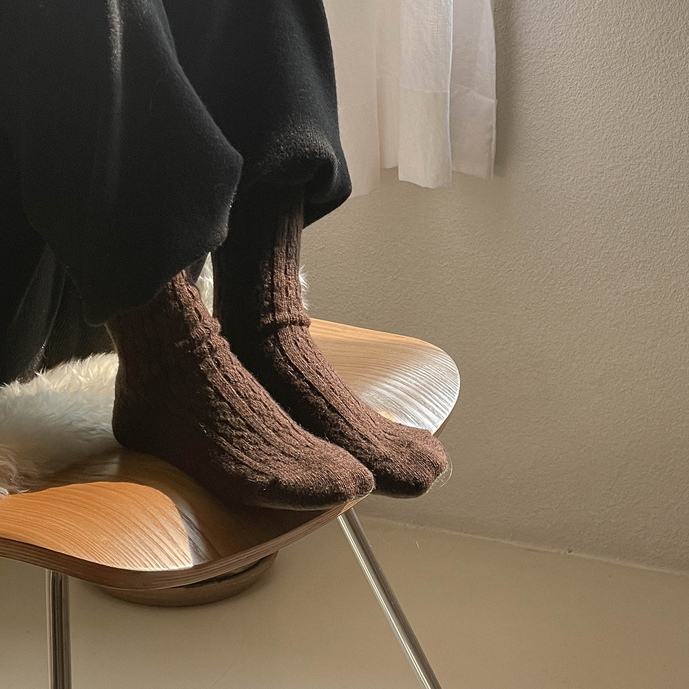 [주문많아요] 레트로 꽈배기 울양말 / 4color