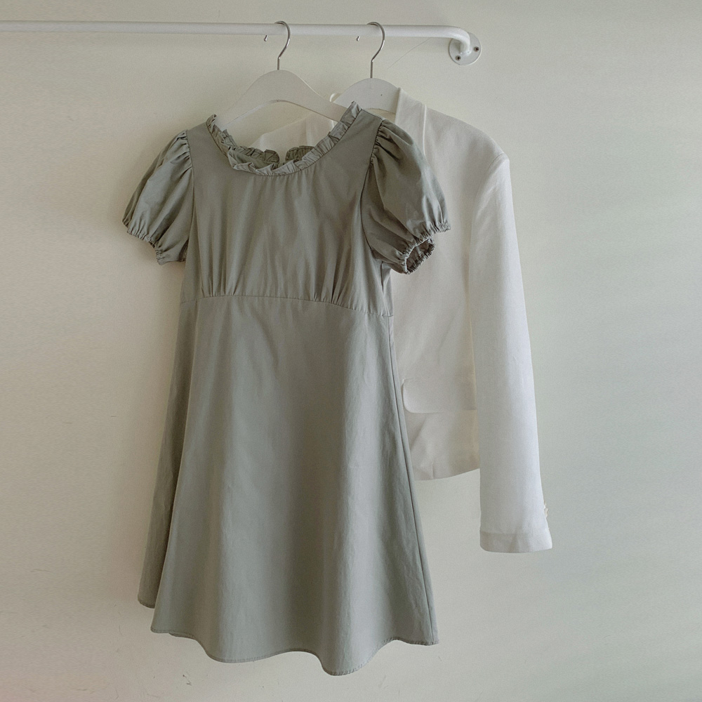 오로라 프릴 원피스