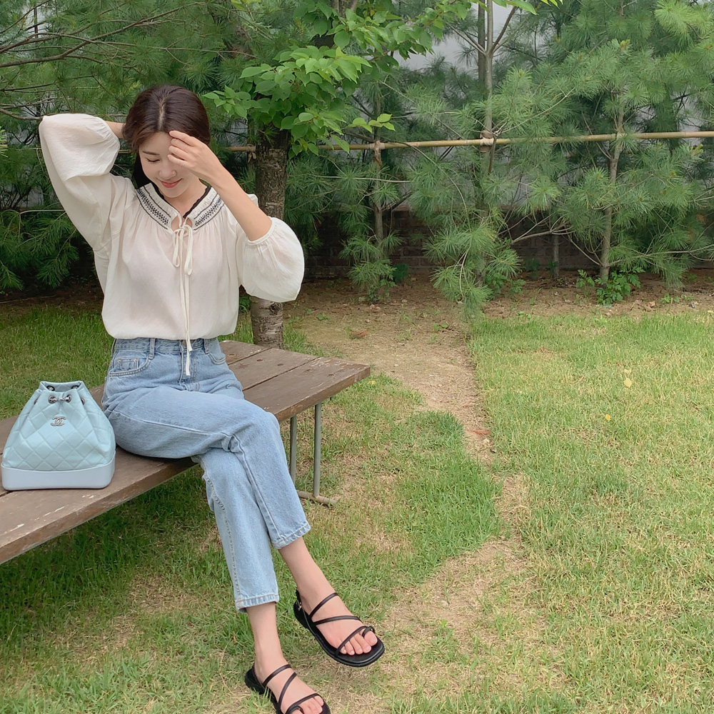 [주문폭주]에스닉 자수 블라우스 / 코튼100% / 2color