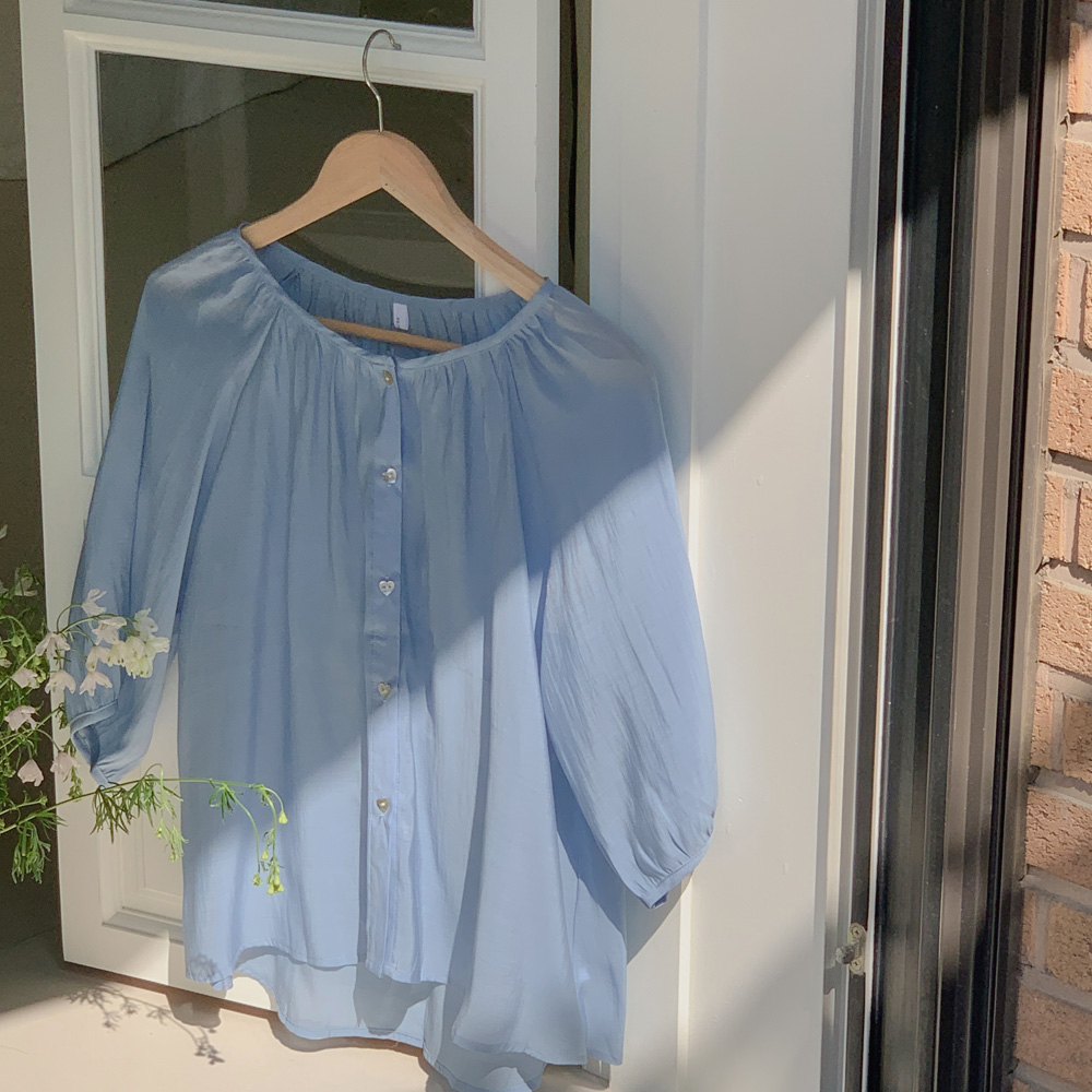 하트 자개 블라우스