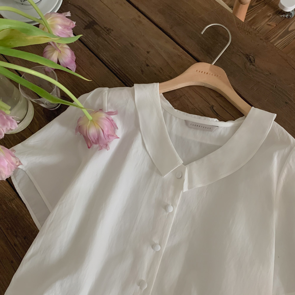 [madekoko] 오브 크롭 블라우스 / 카라 / 코튼 / 2color