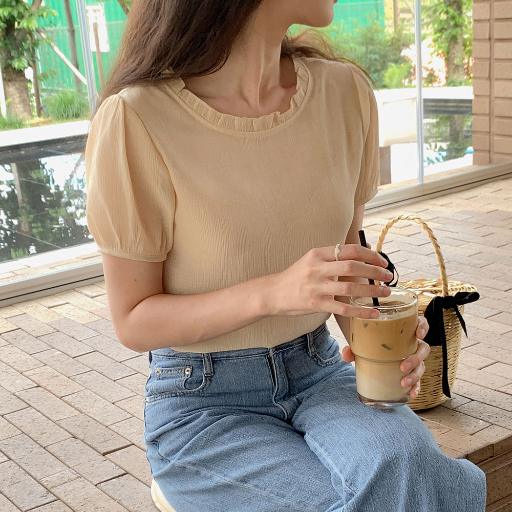 [🚀당일발송  MADE,CRKO] 안나 프릴 블라우스/반팔 블라우스/출근룩/데일리