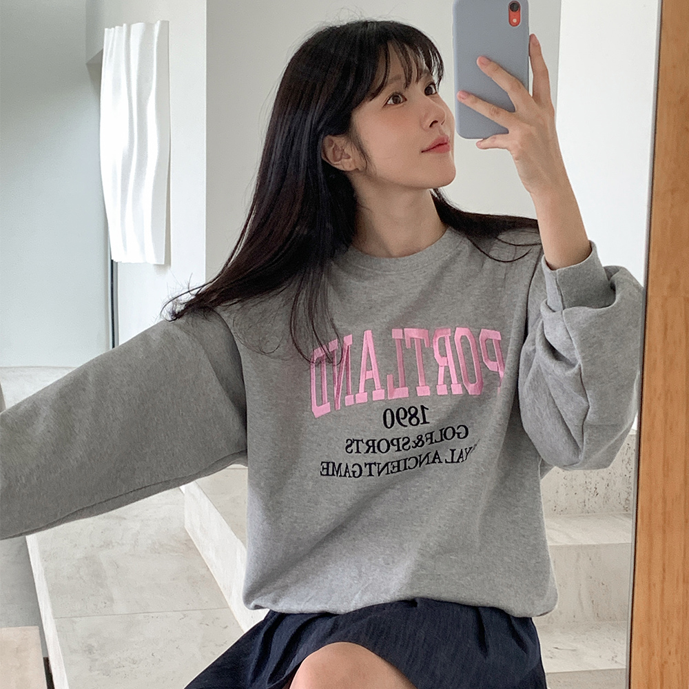 포틀랜드 쭈리 맨투맨 (자수 포인트 루즈핏 맨투맨)