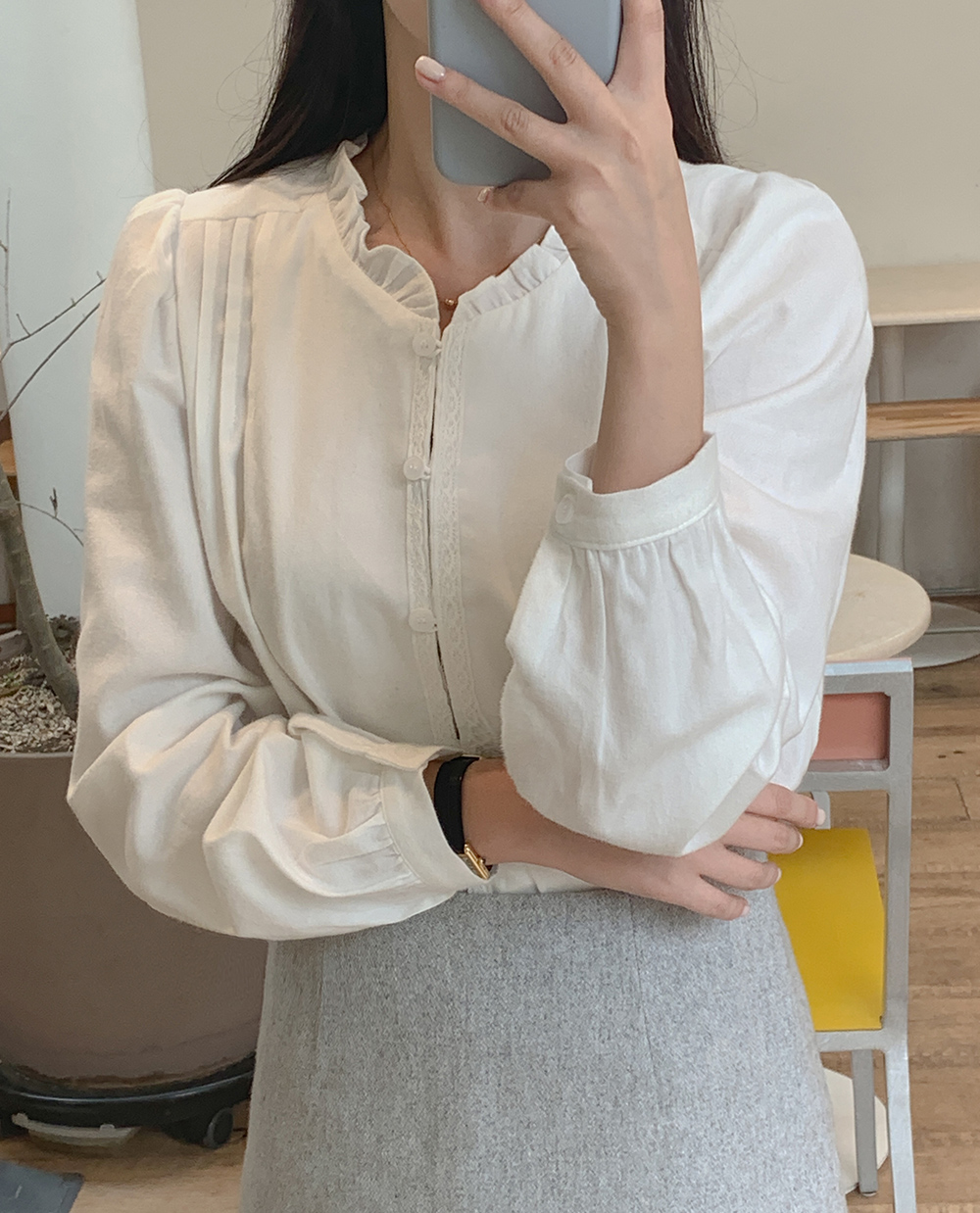 루아 프릴 블라우스 (하객룩 러블리 레이스 프릴 코튼 블라우스)