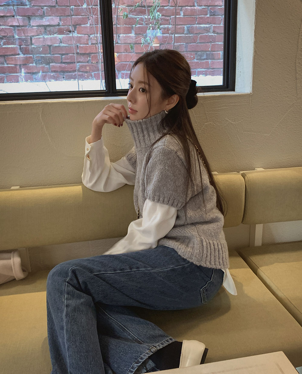 로베 울 하프니트 (반팔니트 폴라넥 세미크롭)