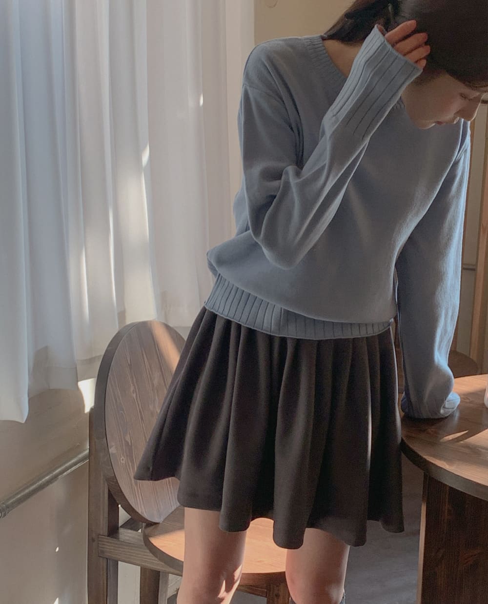 마카롱 컬러 니트 (라운드넥 세미크롭 심플니트)