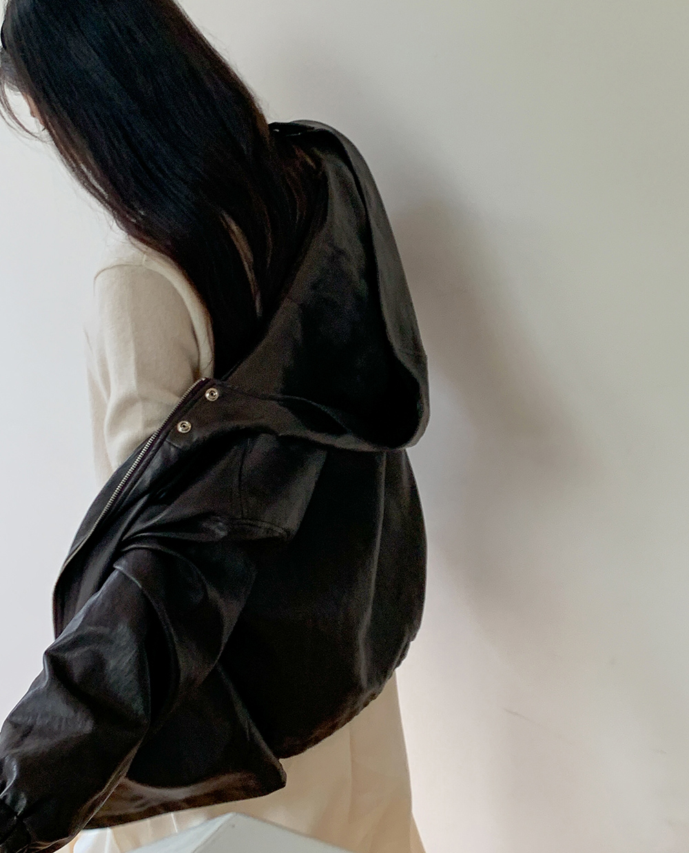 밀로 레더 후드점퍼