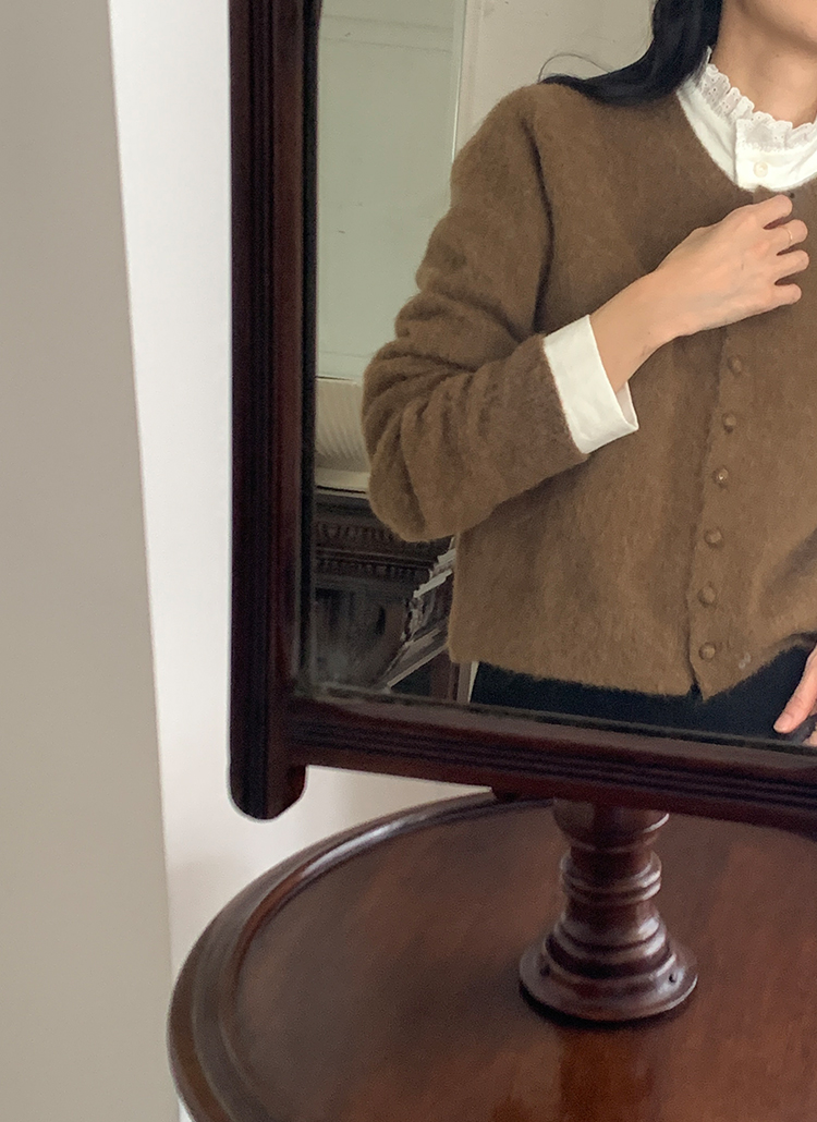 빈버튼 알파카 가디건