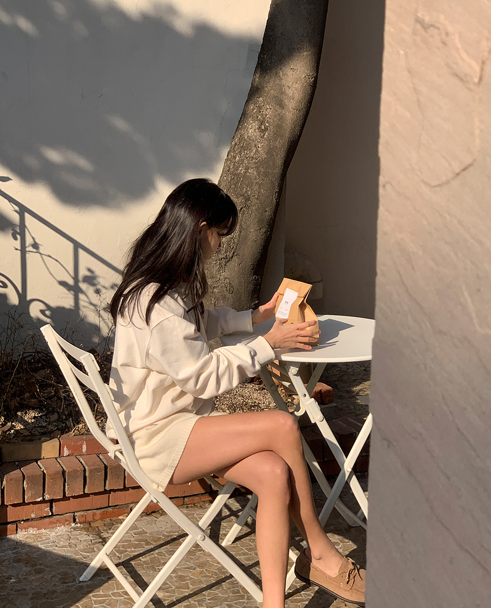 킹덤 자수 맨투맨